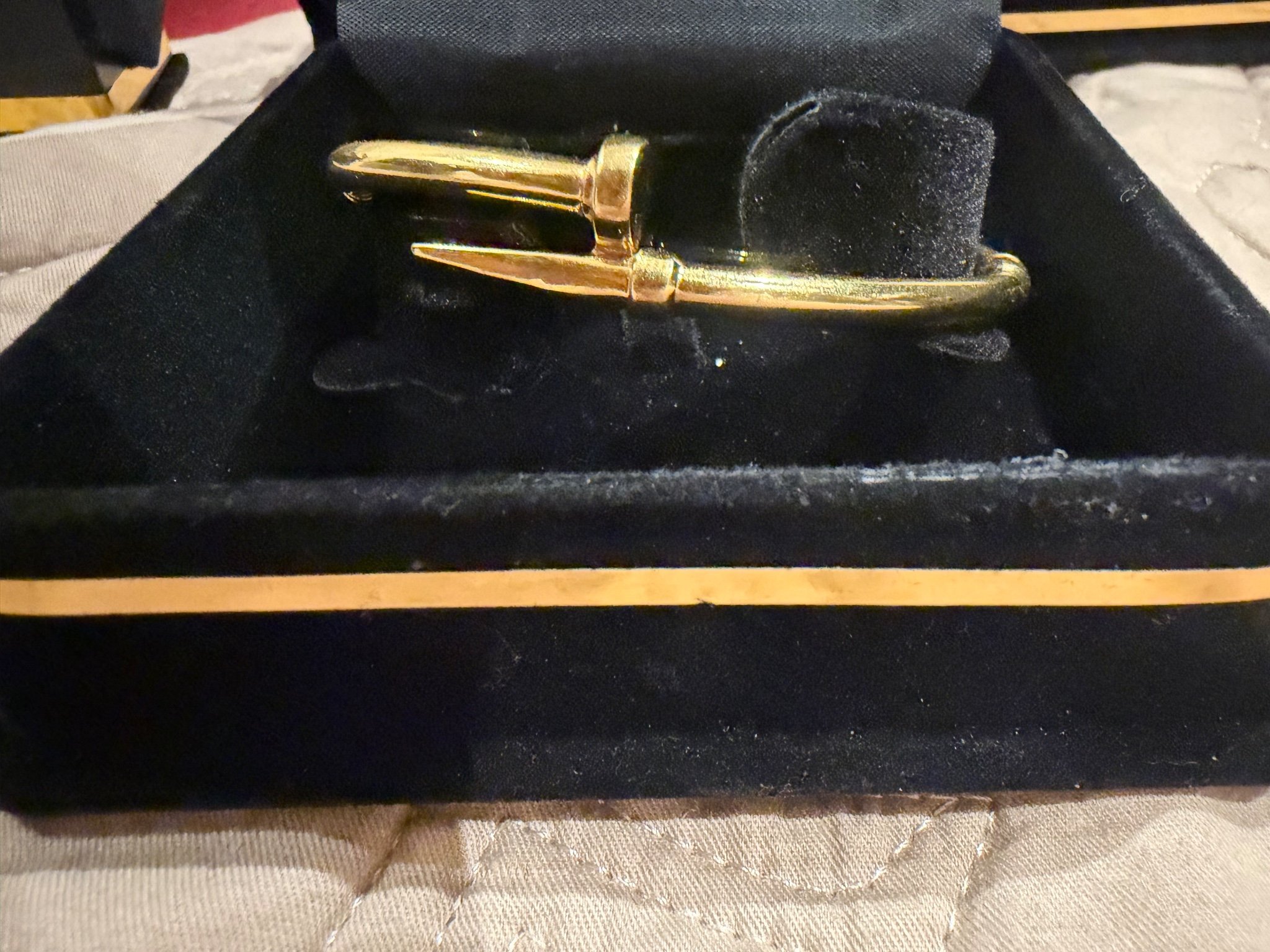 اسورة مسمار