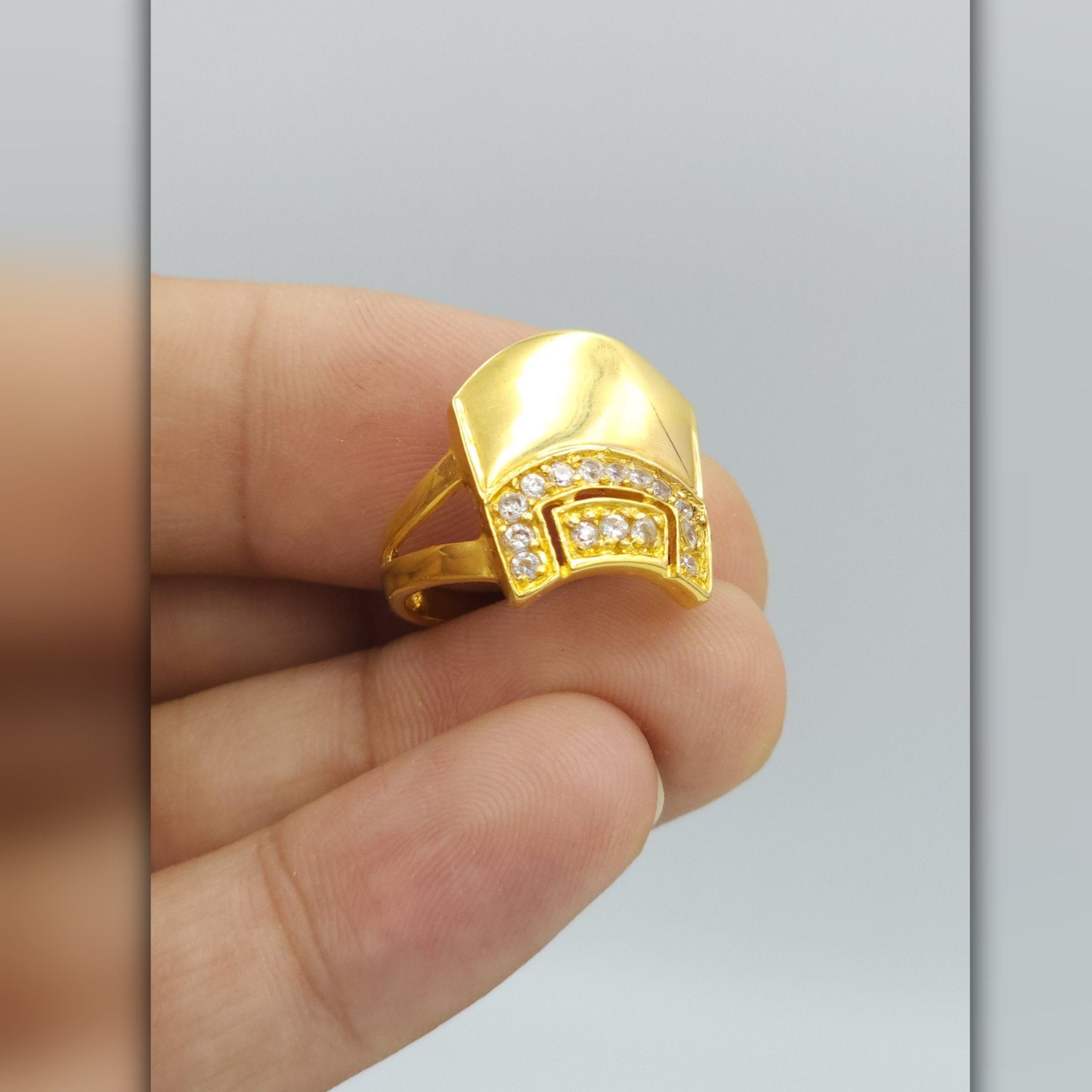 خاتم بتصميم لازردي بسعر خرافي بحجم كبير وثقيل