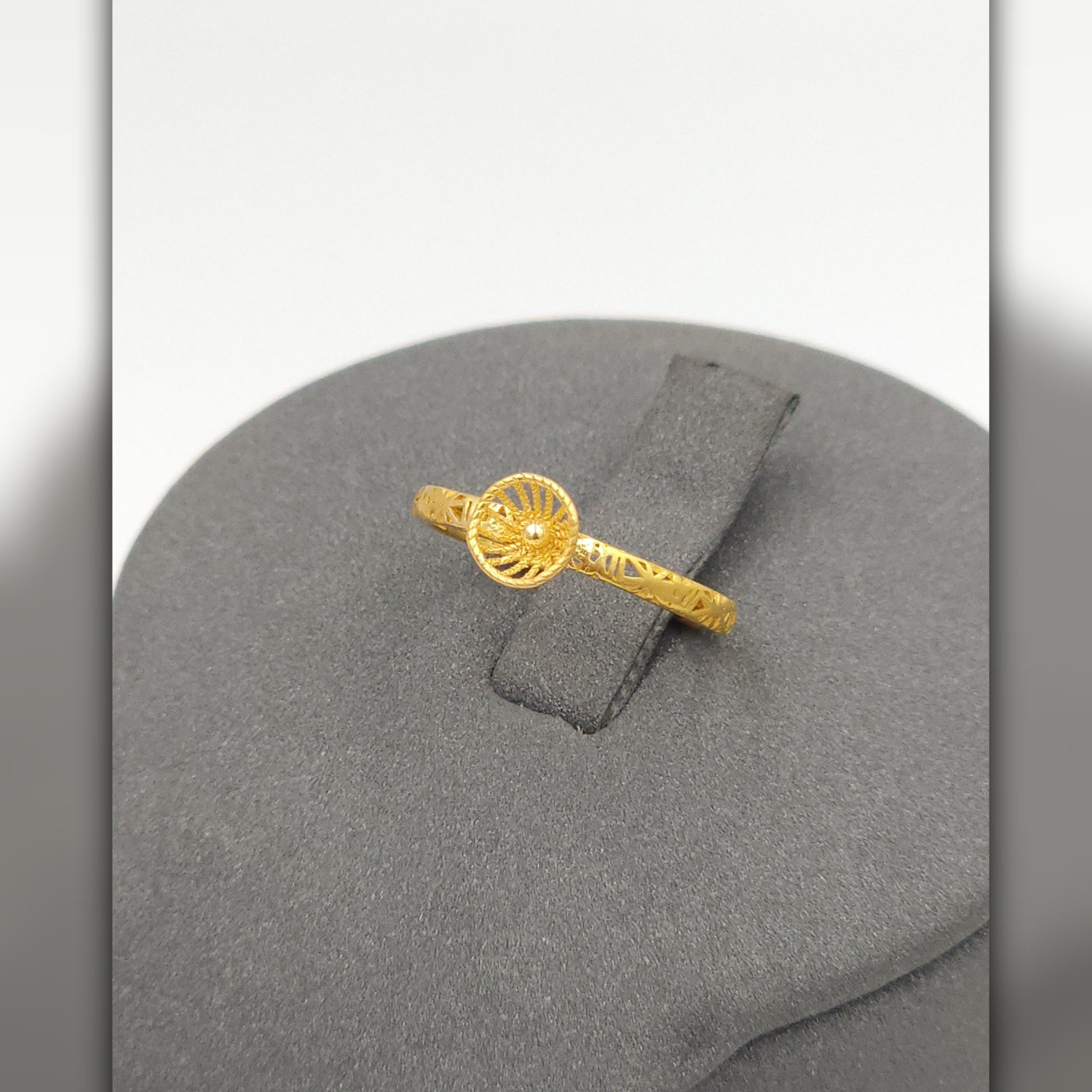 ✨️ خاتم اطفال بتصميم قوي ذهب صافي عيار 21