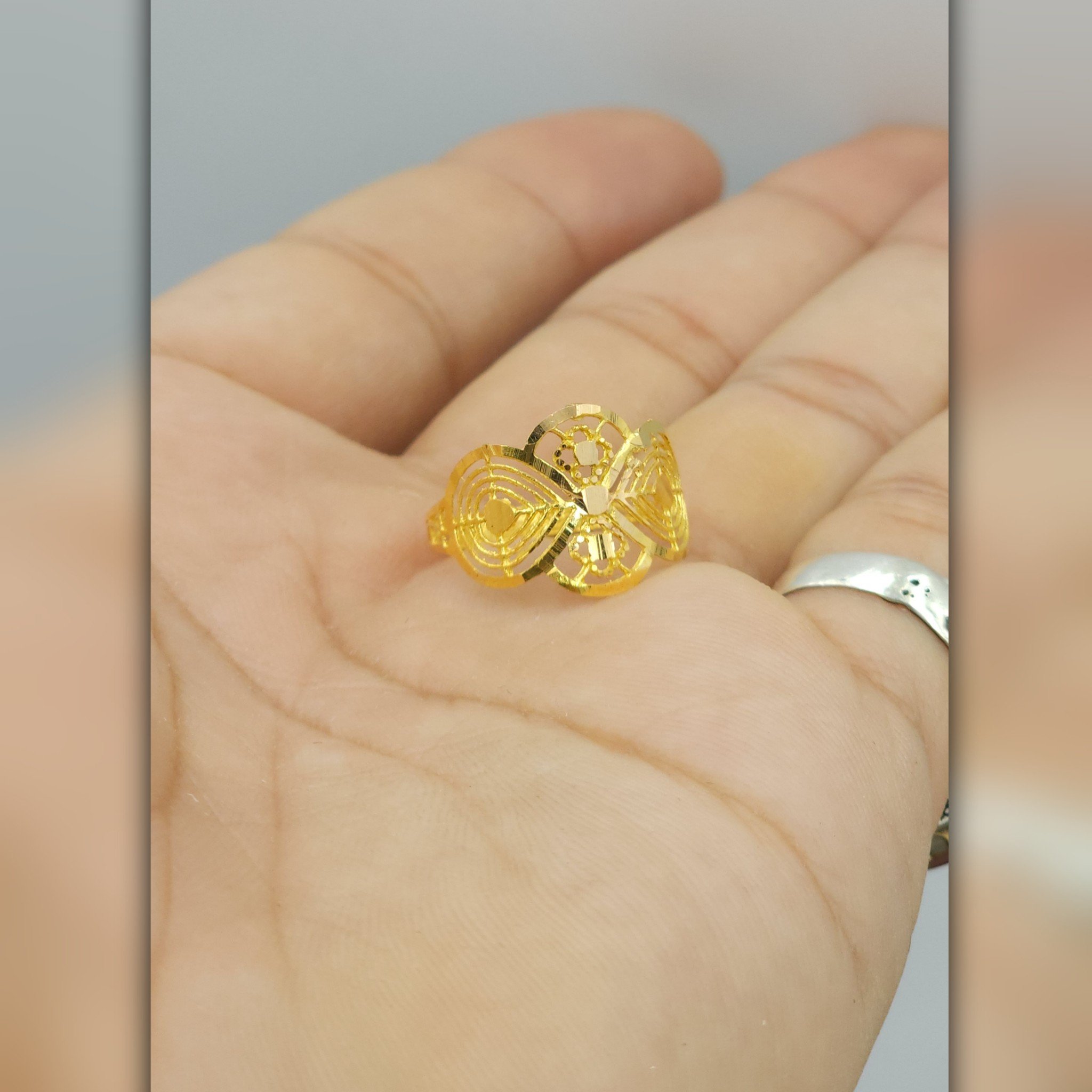 ✨️ خاتم روعة بتصميم شبكي على وردات