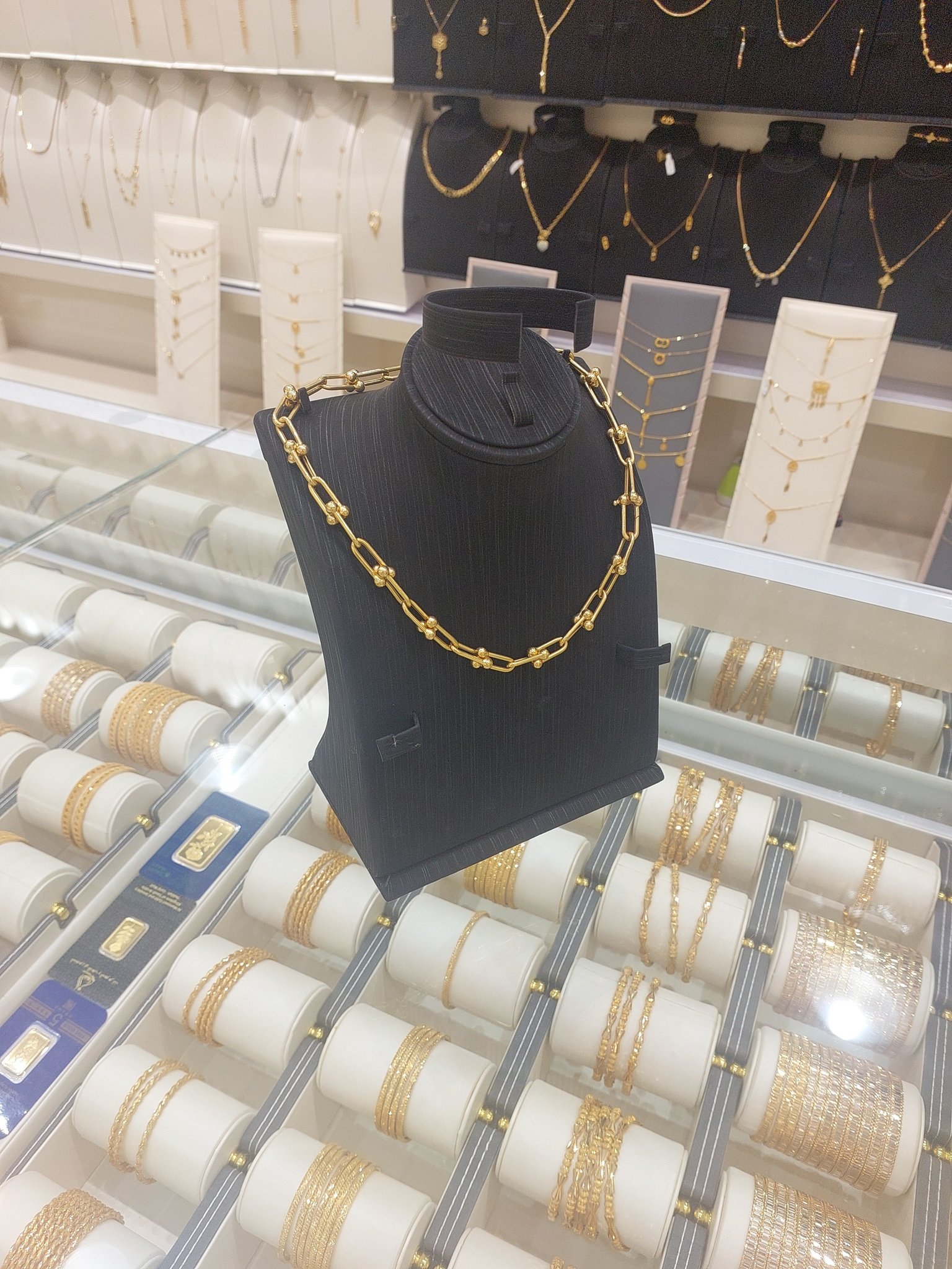 عقد تيفاني